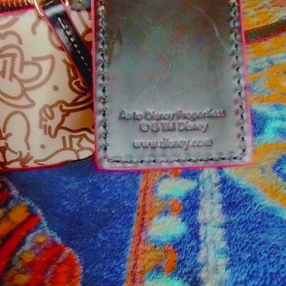 Dooney&Bourke Mini Mouse bucket bag - Picture 14 of 16